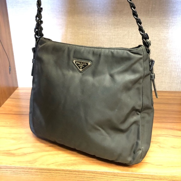 Prada Tessuto Vintage Nylon Bag with long strap - Picture 3 of 11
